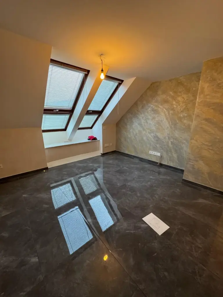 Komplettsanierung einer Dachgeschoss-Wohnung in Grünwetterbach