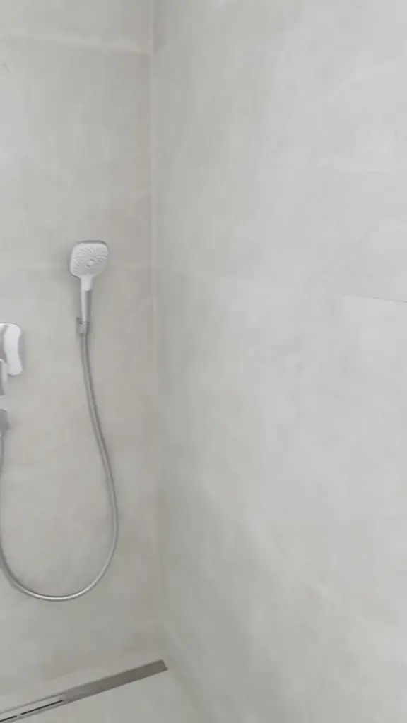Bodengleiche Walk-in-Dusche im Neubau in Weinheim